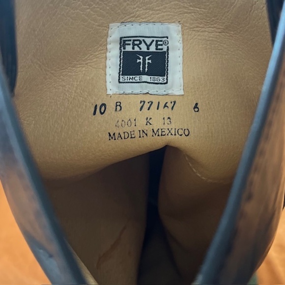 FRYE Melissa Button Riding Boots - Round Toe Size 10B - Picture 6 of 9